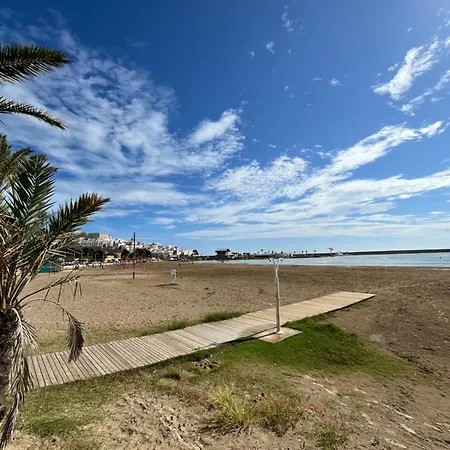 Enamora A 10 Min De La Playa Norte, Con Parking Incluido, Wifi Y Smart Tive, Disfruta De De 5 Estrellas *