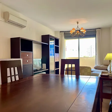 Enamora A 10 Min De La Playa Norte, Con Parking Incluido, Wifi Y Smart Tive, Disfruta De De 5 Estrellas Apartment *