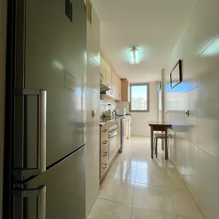 Enamora A 10 Min De La Playa Norte, Con Parking Incluido, Wifi Y Smart Tive, Disfruta De De 5 Estrellas Apartamento *